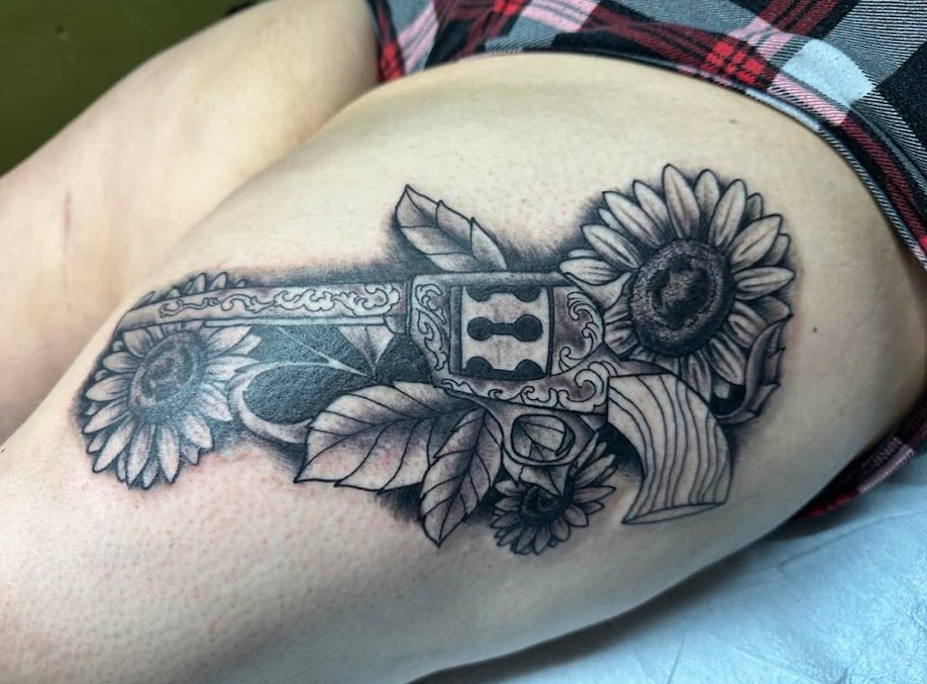 713 Tattoo Parlour in Houston