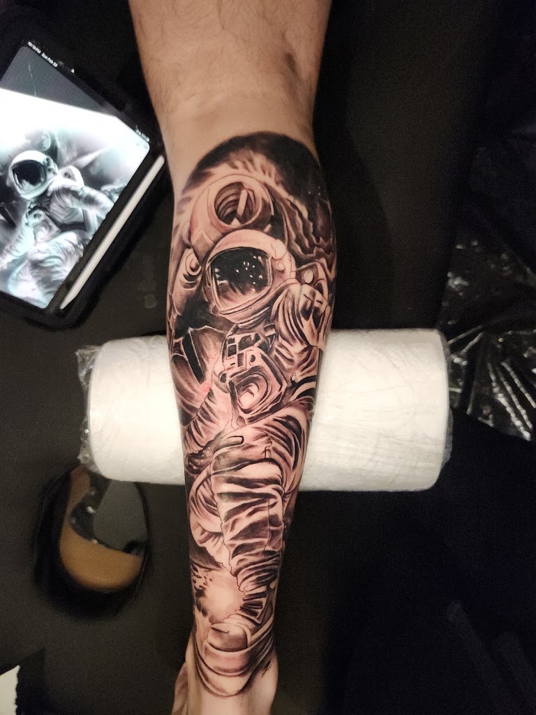 Black Lotus Tattoo studio in Duncanville