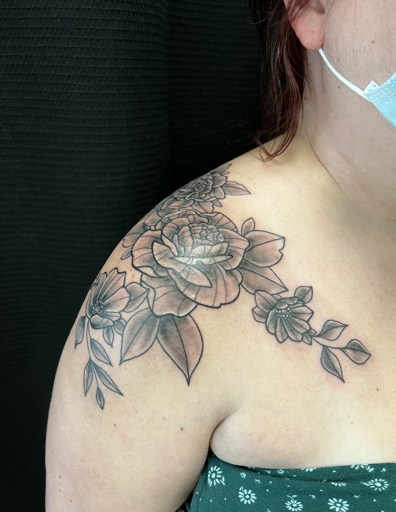 Electric Chair Tattoo & Piercing in Houston