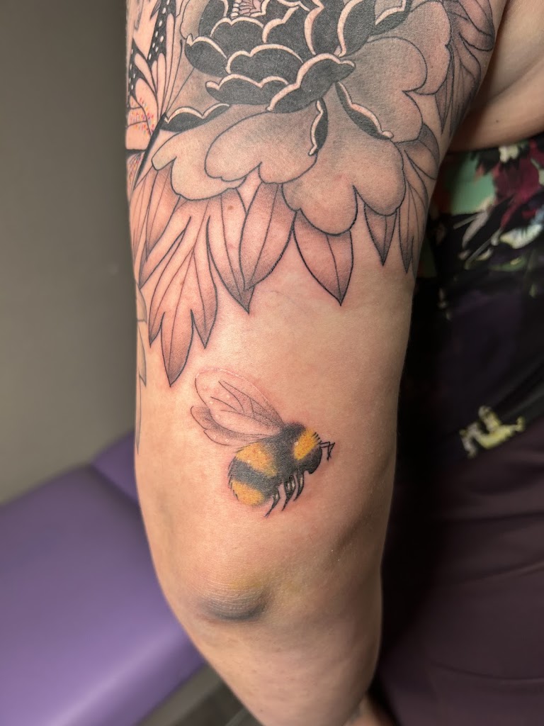 Ink Slingers Tattoo Studio in Seagoville