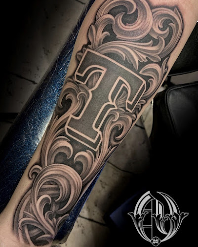 Phat Tats Tattoo & Body Piercing Studio in Corpus Christi